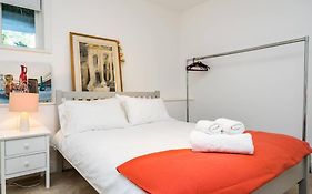Spacious 2 Bed Garden Flat By The Thames+Parking